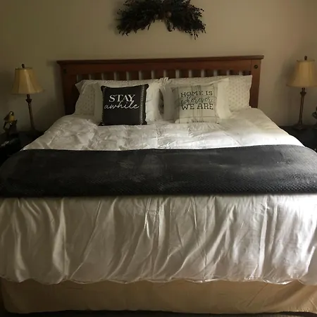 Plush Garden Level Apartment Near Stowe Morristown Exterior foto
