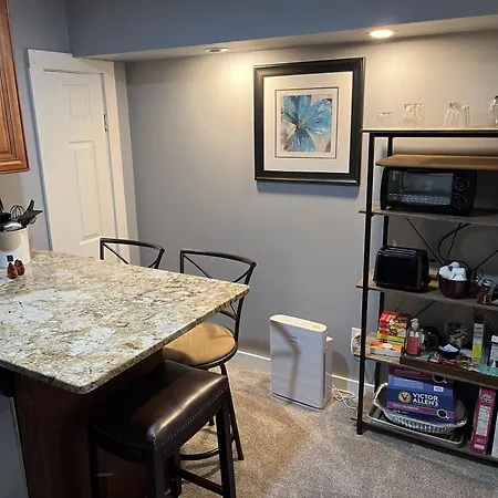 Plush Garden Level Apartment Near Stowe Morristown Exterior foto